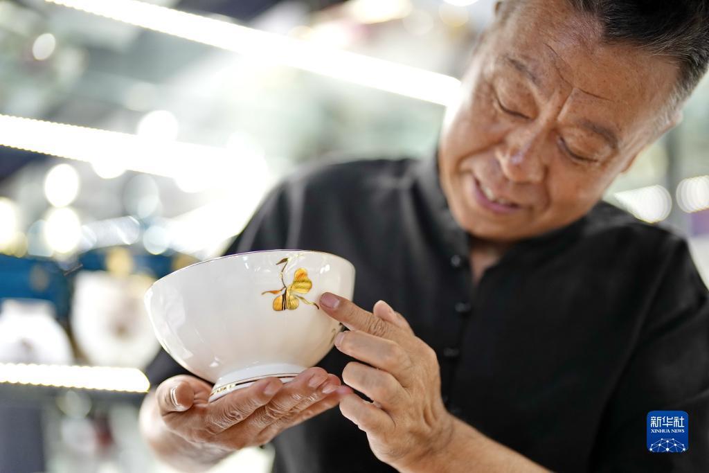 名车国际棋牌平台